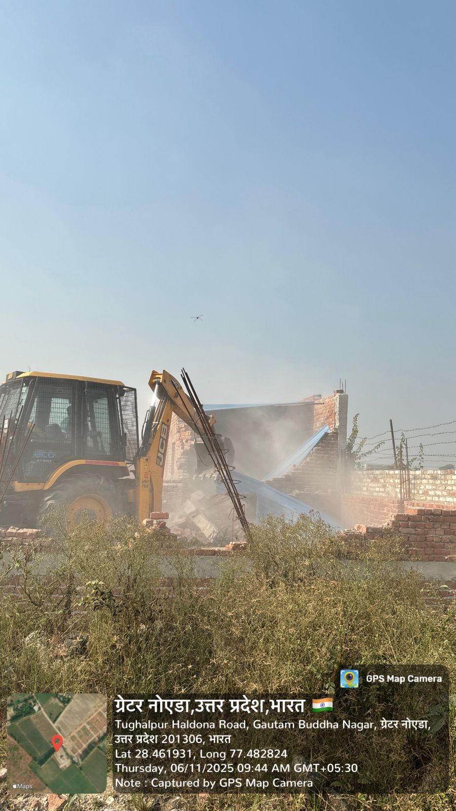 ग्रेटर नोएडा में बुल्डोजर कार्रवाई, 40 हजार वर्ग मीटर जमीन अतिक्रमण मुक्त