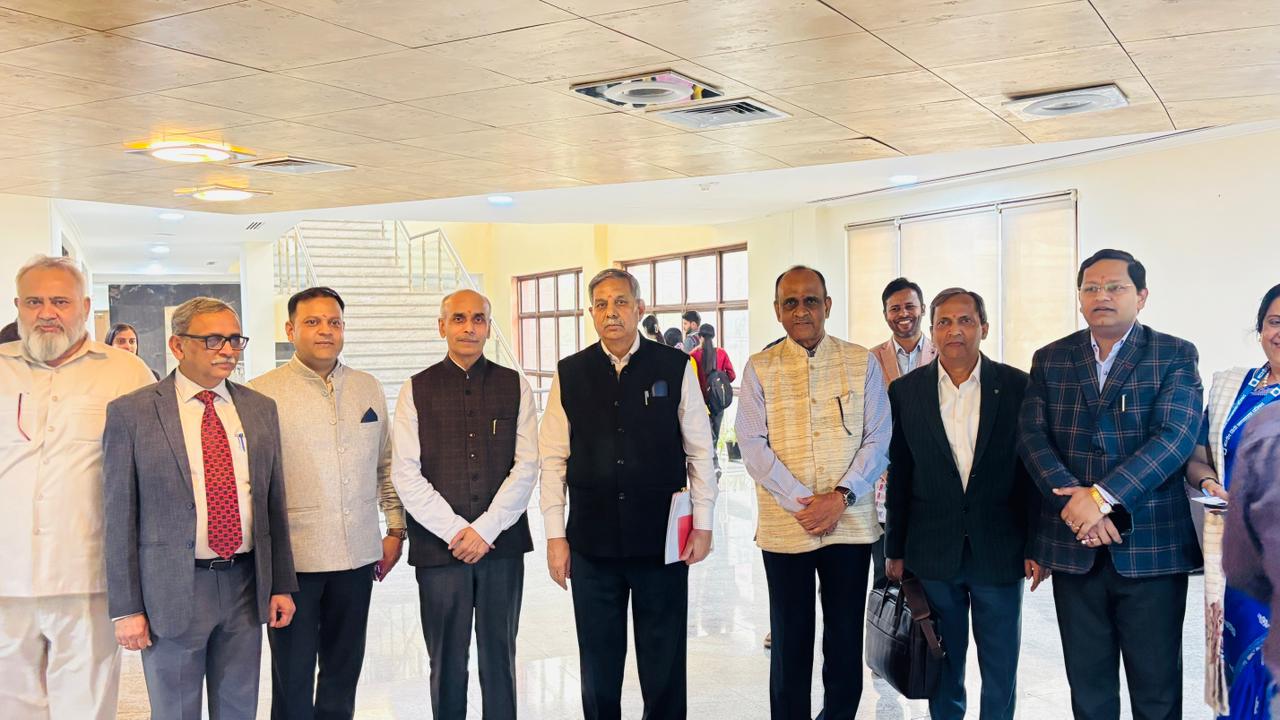 गौतम बुद्ध विश्वविद्यालय में “विकसित भारत, विकसित उत्तर प्रदेश @ 2047” विषय पर विशेष व्याख्यान कार्यक्रम