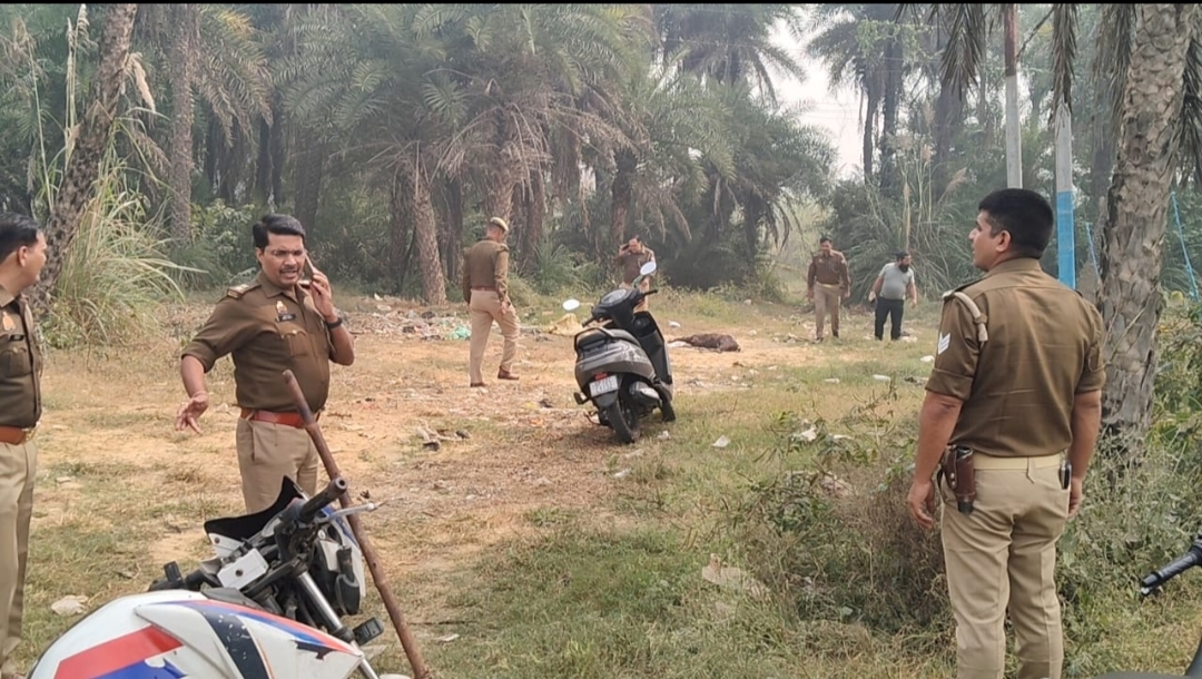 खतौली में गंग नहर पटरी पर दूसरी बार मिले मृत गौवंश और अवशेष, गुस्साए लोगों ने गौतस्करों के नेटवर्क पर उठाए सवाल