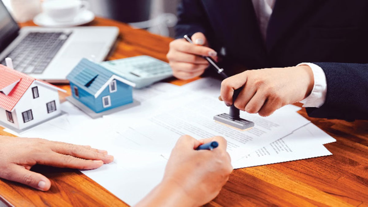 त्योहारी सीजन में बैंकों ने दिया तोहफा: सितंबर में लोन ब्याज दरों में 0.24% की गिरावट, रेपो रेट कटौती का दिखा असर