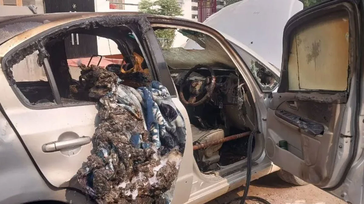 तीन साल के रिश्ते का दर्दनाक अंत: प्रेमिका से अनबन के बाद युवक ने कार में आग लगाकर की आत्महत्या, इलाके में मची सनसनी