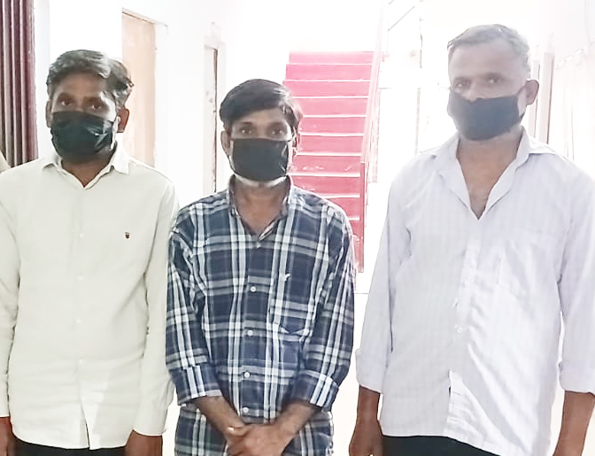 शामली: घर में घुसकर महिला से छेड़छाड़ और मारपीट के तीन आरोपित गिरफ्तार