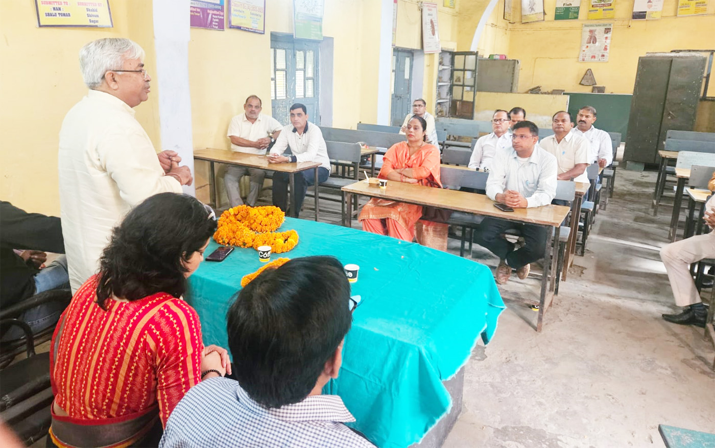 शामली में माध्यमिक शिक्षक संघ की बैठक, एमएलसी चुनाव में वोट बनाने की समस्याओं पर हुई चर्चा