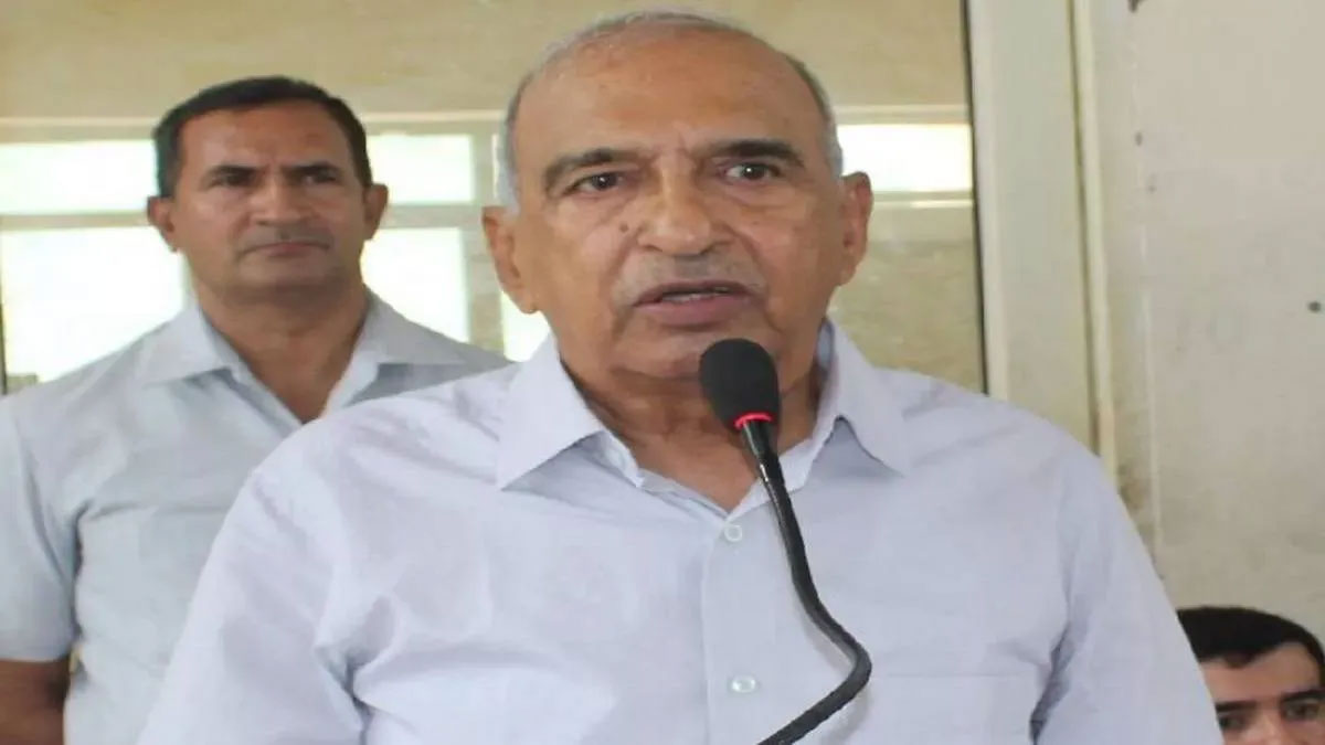 हरियाणा की सियासत में भूचाल: छह बार विधायक रहे प्रो. संपत सिंह ने दूसरी बार छोड़ी कांग्रेस, खरगे को भेजा कड़ा इस्तीफा पत्र