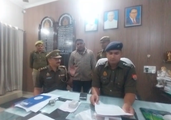 शामली सरकारी अस्पताल में चोरी का 'रहस्यमय' खुलासा: डॉक्टर ने बताए 5 लाख, पुलिस ने माने 60 हजार, आरोपी गिरफ्तार