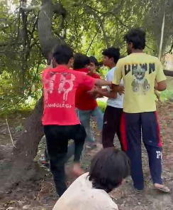 शामली में युवक की बेरहमी से पिटाई, वायरल वीडियो से मची सनसनी