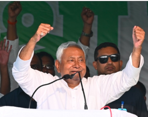 बिहार विधानसभा चुनाव 2025: सीएम नीतीश कुमार ने कहा- ‘पहले मतदान, फिर जलपान’ 