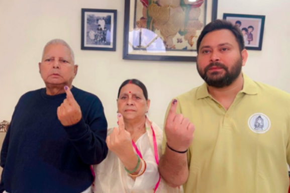  लालू यादव बोले- तवा से रोटी पलटती रहनी चाहिए नहीं तो जल जाएगी, 20 साल बहुत हुआ