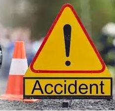 सहारनपुर में सड़क में गड्ढे में बाइक गिरने से नवविवाहिता की मौत, पति गंभीर रूप से घायल