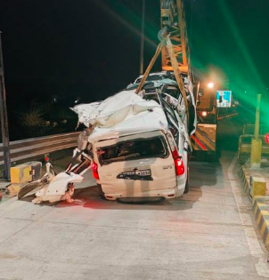 राजस्थान में दिल्ली-मुंबई एक्सप्रेसवे पर भीषण हादसा, एक की मौत, तीन घायल