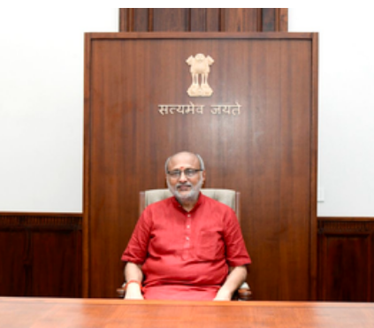 आडवाणी ने सभी को ईमानदारी और देशभक्ति के मूल्यों को बनाए रखने के लिए प्रेरित किया- सीपी राधाकृष्णन