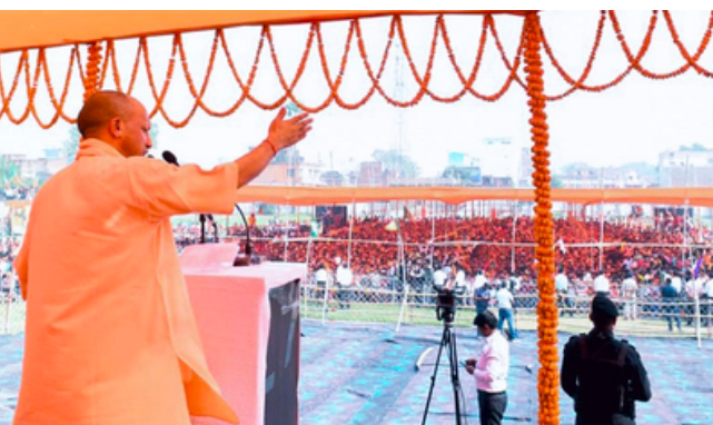 योगी आदित्यनाथ का मोतिहारी में कांग्रेस-आरजेडी पर हमला, विकास के लिए एनडीए सरकार जरूरी