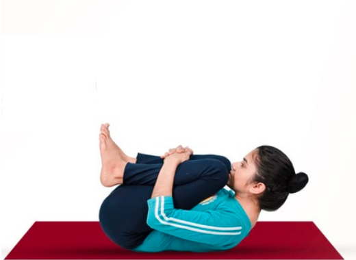 कब्ज और पेट की समस्याओं से छुटकारा दिलाएगा पवनमुक्तासन: जानें आसान तरीका