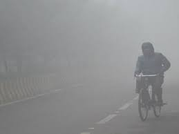 मेरठ में ठंड और प्रदूषण का डबल असर: AQI 290 पार