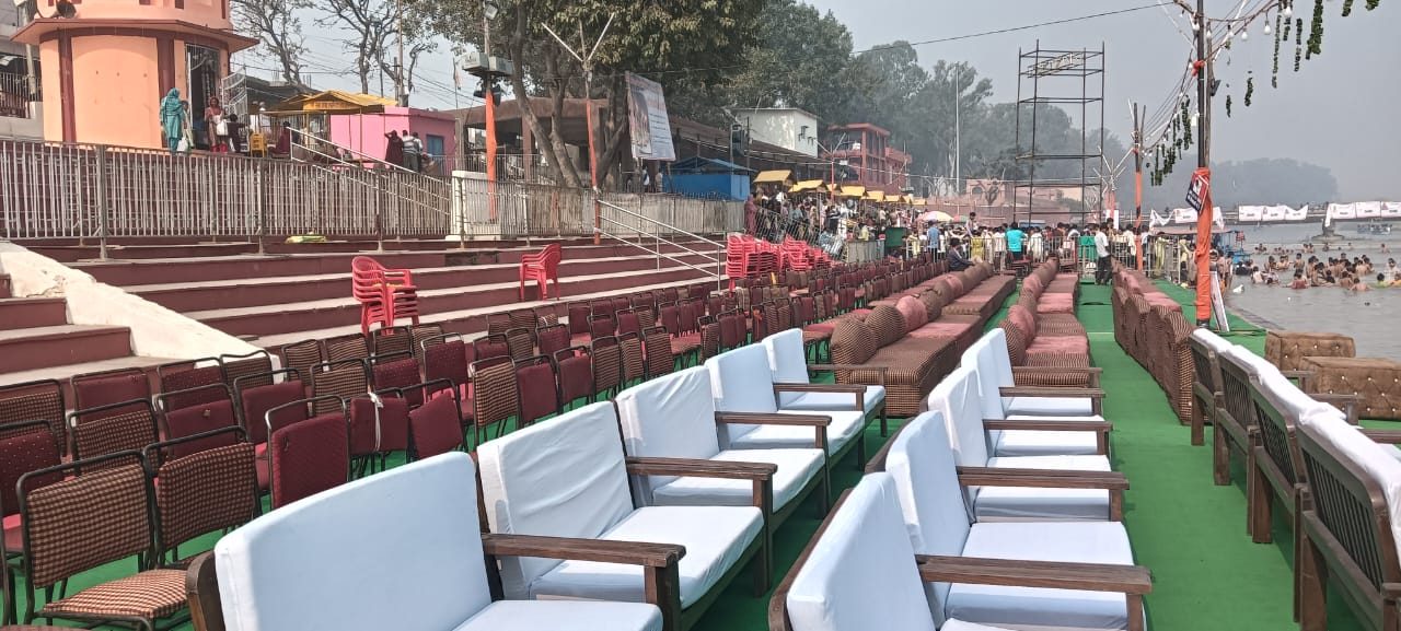 मुजफ्फरनगर शुकतीर्थ कार्तिक गंगा स्नान मेले में वीआईपी कार्यक्रम, श्रद्धालु घाट से दूर