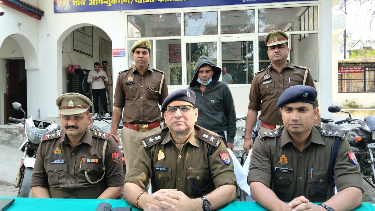  शामली पुलिस की बड़ी कार्रवाई: फ्लाईओवर पर चेकिंग के दौरान अंतर्जनपदीय बाइक चोर गिरफ्तार, 8 बाइकें बरामद