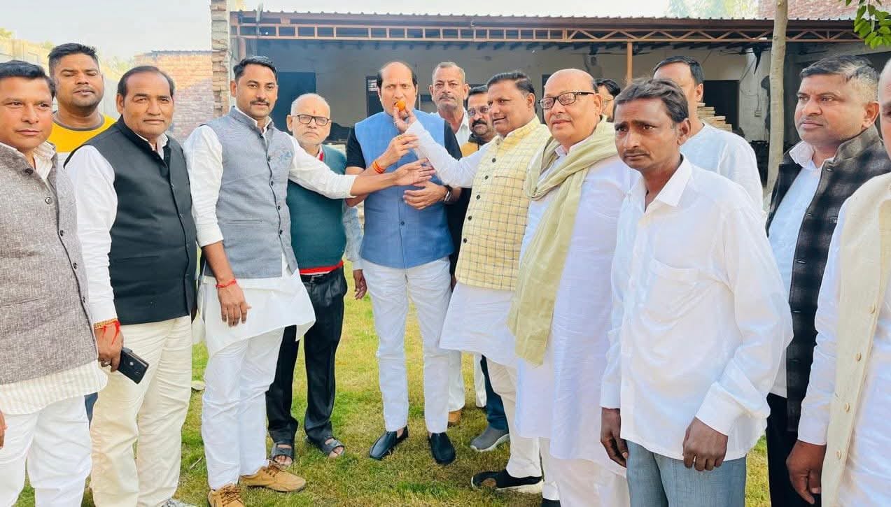 शामली में सुरेश राणा के फार्म हाउस पर भाजपा कार्यकर्ताओं ने बिहार में एनडीए की जीत पर मनाया जश्न