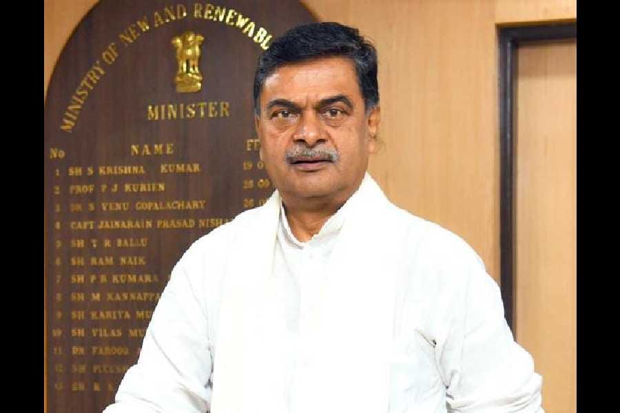 बिहार में भाजपा की बड़ी कार्रवाई, पूर्व केंद्रीय मंत्री आरके सिंह समेत तीन नेताओं को पार्टी से निकाला, अडानी पर उठाये थे सवाल 