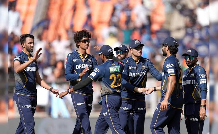 GT IPL 2026 में सबसे बड़ा बदलाव Gujarat Titans Released Players List में कई बड़े नाम बाहर Shubman Gill की कप्तानी में टीम की नई Retention Strategy और Auction प्लान सामने