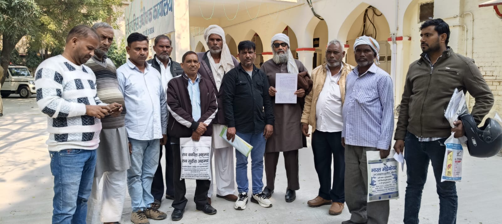 मुजफ्फरनगर में ग्रामीणों की शिकायत: प्रधान राजेंद्र पर अवैध कब्जा और उत्पीड़न का आरोप