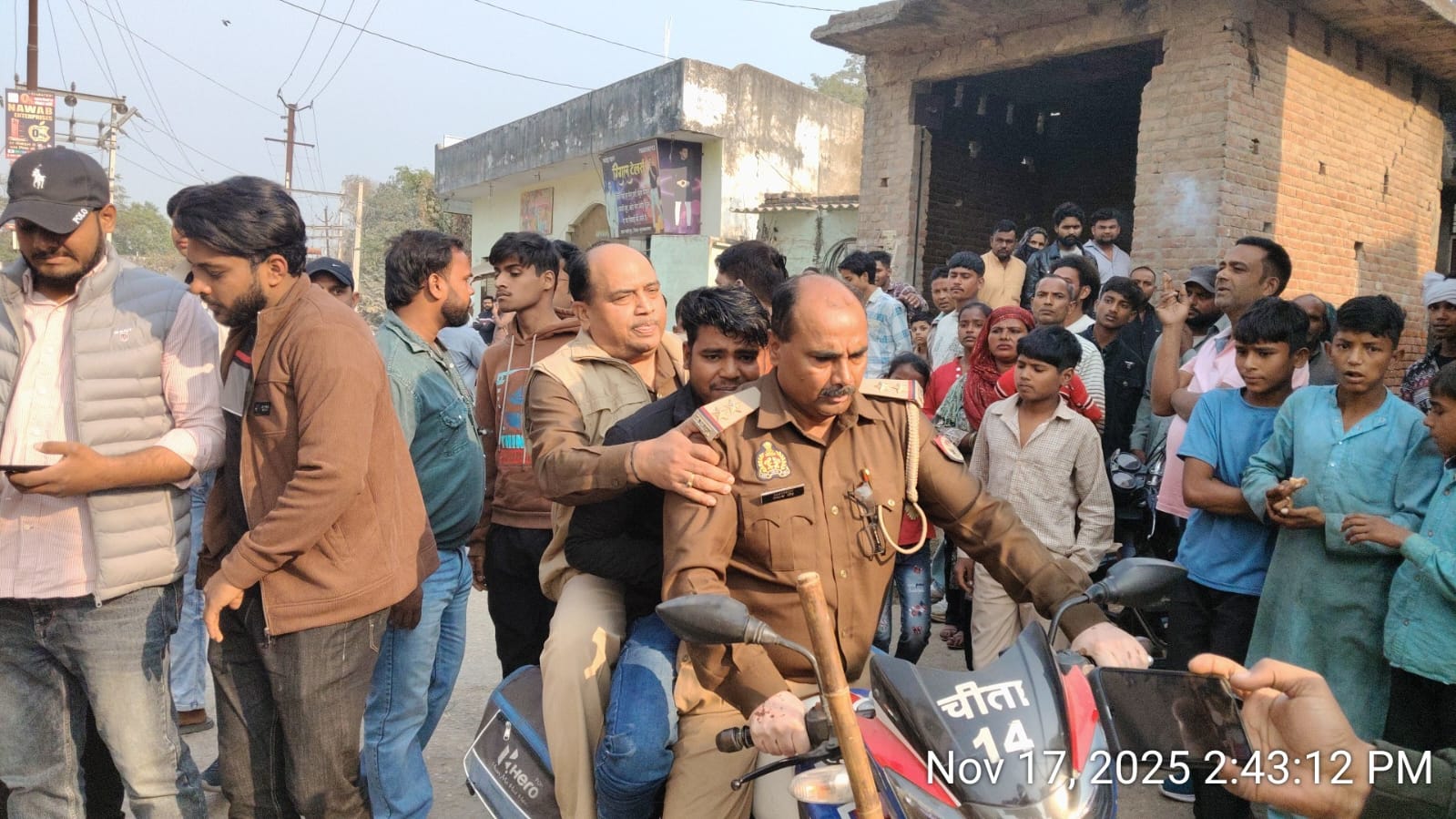 मुजफ्फरनगर: नसीरपुर गांव में धर्म परिवर्तन को लेकर बजरंग दल का हंगामा