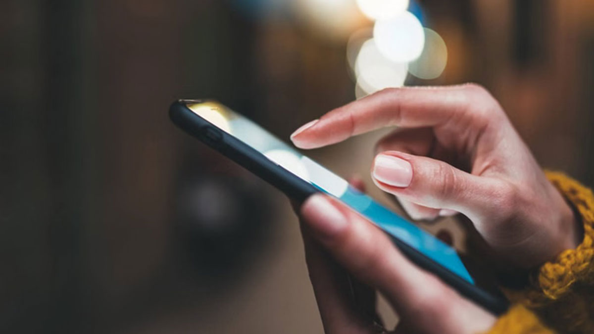 “सावधान! ऑनलाइन शादी कार्ड के बहाने बैंक खातों से उड़ाए जा रहे हजारों रुपये”  साइबर ठग 