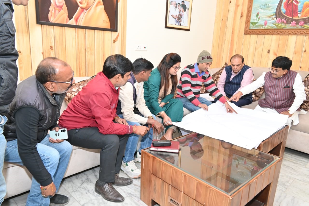 मुजफ्फरनगर में राज्यमंत्री कपिल देव का एक्शन, श्रीराम कॉलेज मार्ग निर्माण में देरी पर अधिकारियों को फटकारा