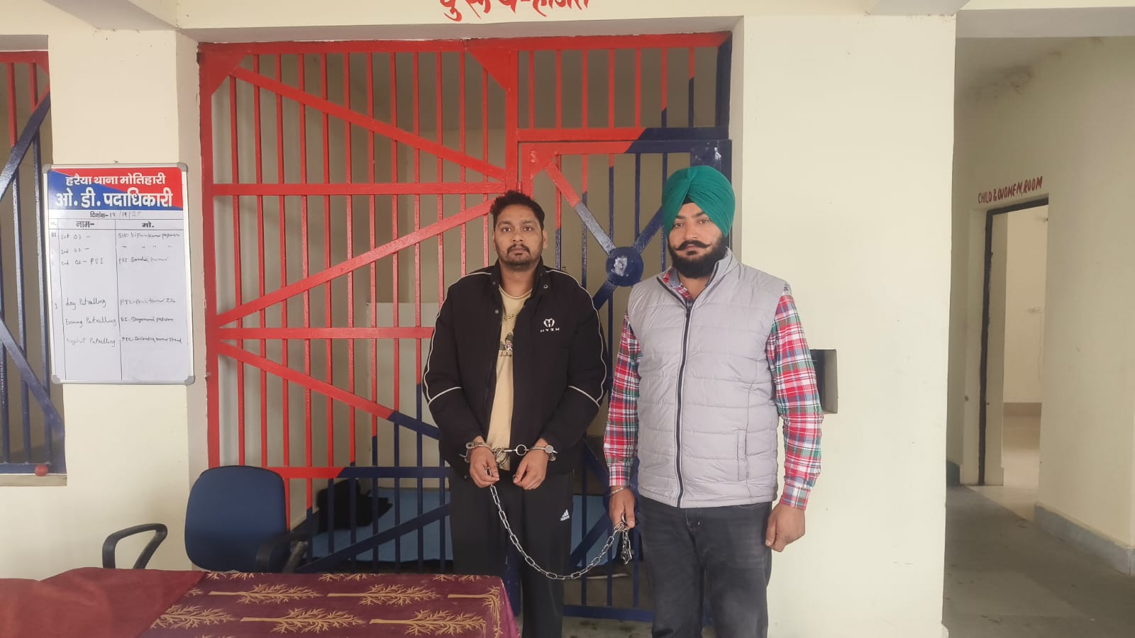 बिहार में भारत-नेपाल सीमा के रक्सौल से सेना का भगोड़ा नार्को टेररिस्ट गिरफ्तार..देश से भागने की फिराक में था