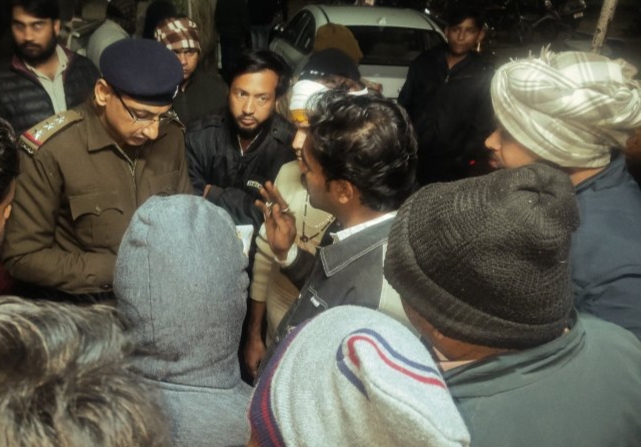 जबलपुरः डकैतों ने ज्वेलर्स को गोली मारकर तीन बैग लूटे