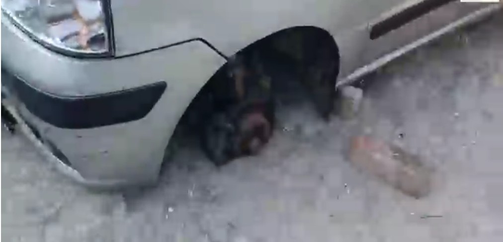 सहारनपुर: नकुड़ के सादलगंज में दो कारों के पांच पहिए चोरी, पुलिस सीसीटीवी खंगालने में जुटी