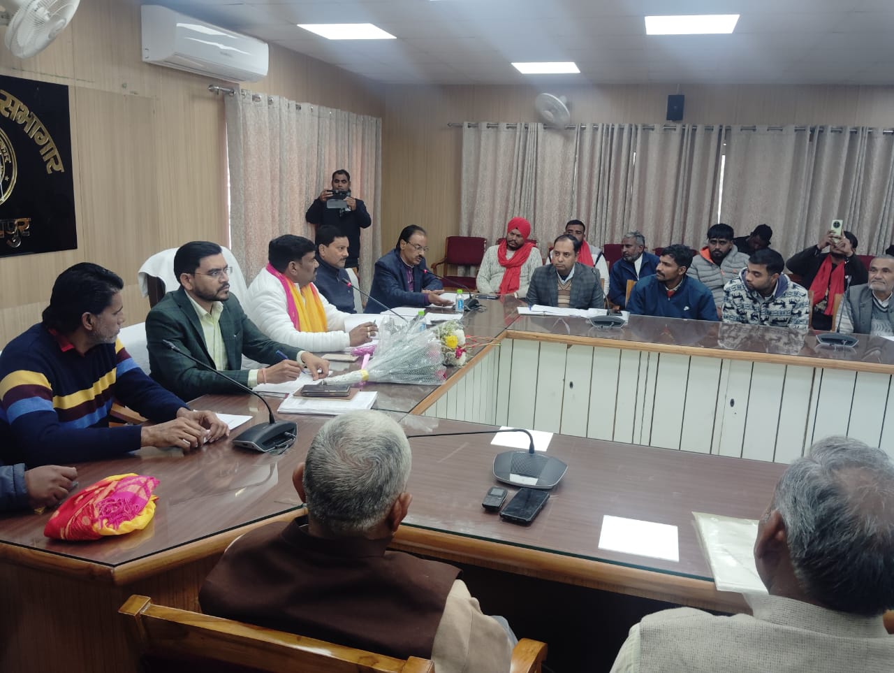 सहारनपुर में मत्स्य विभाग की समीक्षा बैठक: पीएम मत्स्य संपदा योजना और अन्य योजनाओं पर चर्चा