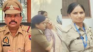 जालौन इंस्पेक्टर मौत मामला: महिला सिपाही मीनाक्षी शर्मा गिरफ्तार; 25 लाख की रंगदारी, हार और iPhone दिलाने की चर्चा