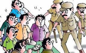 मुरादाबाद: पुलिस चौकी से कुछ कदम दूर जम रहा था जुए का अड्डा, जुआरी ने खुद वीडियो कर दिया वायरल