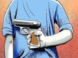 मुजफ्फरनगर से पीसीआर पर लाए हिस्ट्रीशीटर की निशानदेही पर तमंचा बरामद