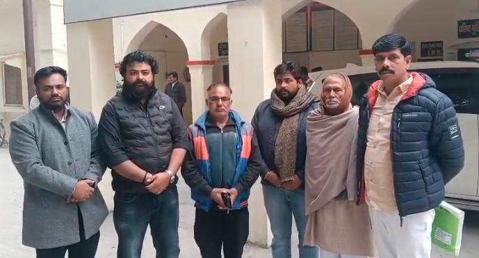 मुजफ्फरनगर में दबंगों ने छात्रों के साथ बीच सड़क की मारपीट, वीडियो सोशल मीडिया पर वायरल