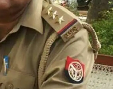 फिल्मी अंदाज़ में अरेस्टिंग: हिंदूवादी नेता मोहन चौहान को पुलिस ने सड़क से उठाया