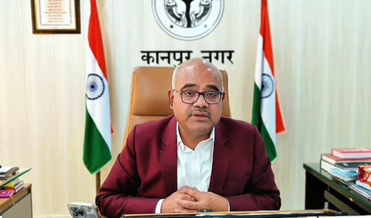 ठंड की मार, 10 बजे से संचालित होंगे सभी स्कूल : जिलाधिकारी