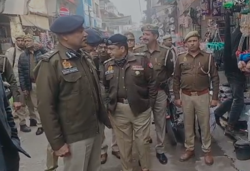 शामली पहुंचे एडीजी भानु भास्कर ने सड़क पर पैदल घूमकर जनता से जानी कानून व्यवस्था की हकीकत