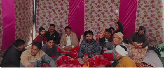 ‘या तो भुगतान मिलेगा या यहीं से लाश जाएगी’ — मुजफ्फरनगर में NKG कंपनी के खिलाफ ठेकेदारों का अनिश्चितकालीन धरना