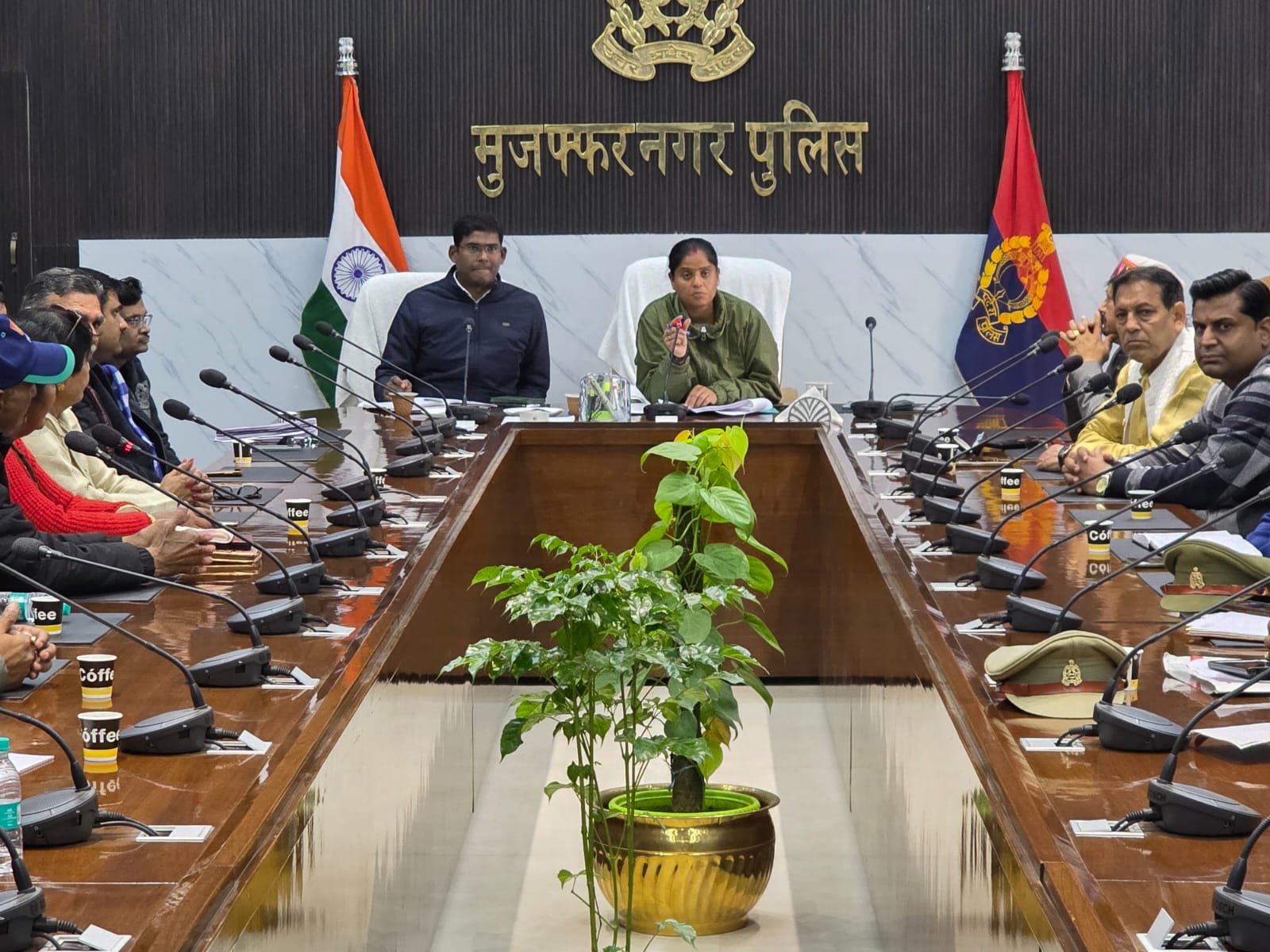 मुज़फ्फरनगर में व्यापारियों की सुरक्षा पर मंथन, प्रतिष्ठानों पर लगेंगे सीसीटीवी, एसपी अपराध ने दी सख्त नसीहत