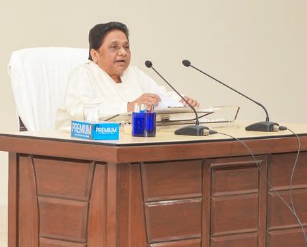 महिला सम्मान और संवैधानिक मर्यादाओं से खिलवाड़ दुर्भाग्यपूर्ण : मायावती 