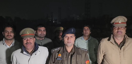 गाजियाबाद: मुठभेड़ के बाद 25-25 हजार के दो इनामी हत्यारे गिरफ्तार; एक के पैर में लगी गोली