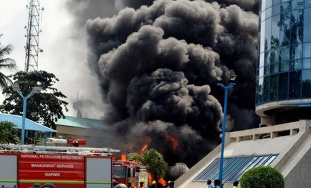 नाइजीरिया में मस्जिद में धमाका, नमाज के दौरान कम से कम 10 लोगों की मौत