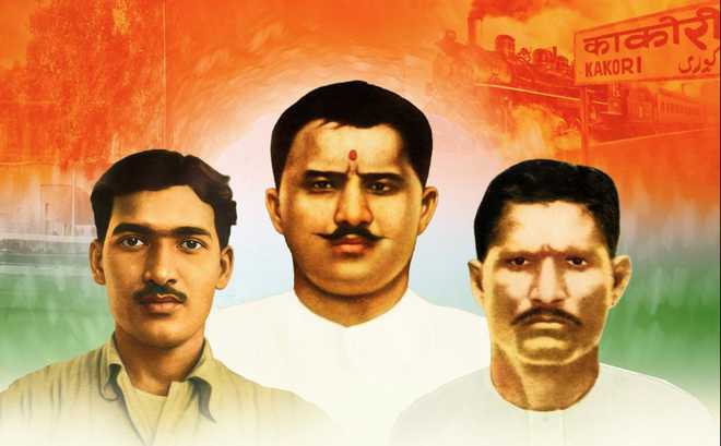 सीएम योगी ने काकोरी कांड के शहीदों को दी श्रद्धांजलि..शहीदों की विरासत लोगों को राष्ट्रहित सर्वोपरि रखने का संकल्प देती रहेगी