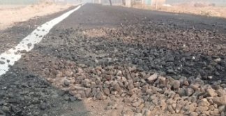 मुजफ्फरनगर: पिन्ना रजवाहे किनारे बनी सड़क 8 दिन में उखड़ी, किसान ने CM योगी से भ्रष्टाचार की उच्च स्तरीय जांच की मांग की