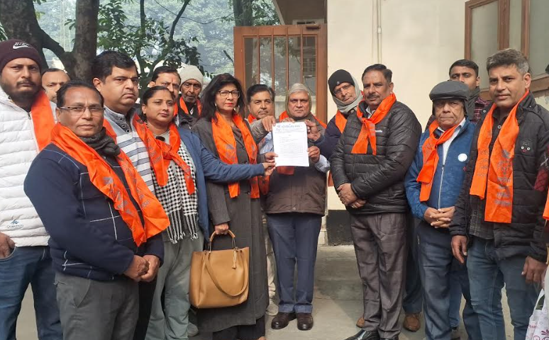 मुजफ्फरनगर: बांग्लादेश में हिंदुओं पर अत्याचार के विरोध में राष्ट्रीय हिंदू शक्ति संगठन का प्रदर्शन, पीएम को भेजा ज्ञापन