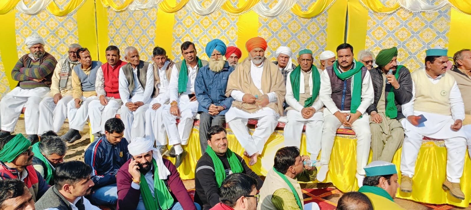 मुज़फ्फरनगर में प्रदूषण के खिलाफ हुई भाकियू की पंचायत, राकेश टिकैत की सीधी चेतावनी: 'हवा-पानी से खिलवाड़ पड़ा तो होगा आंदोलन'