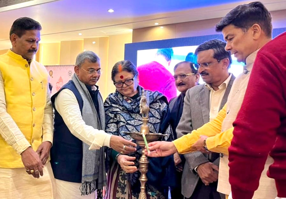 नवाचार, नव निर्माण एवं जलसंरक्षण पर नई ऊर्जा के साथ काम करें: महापौर अजय