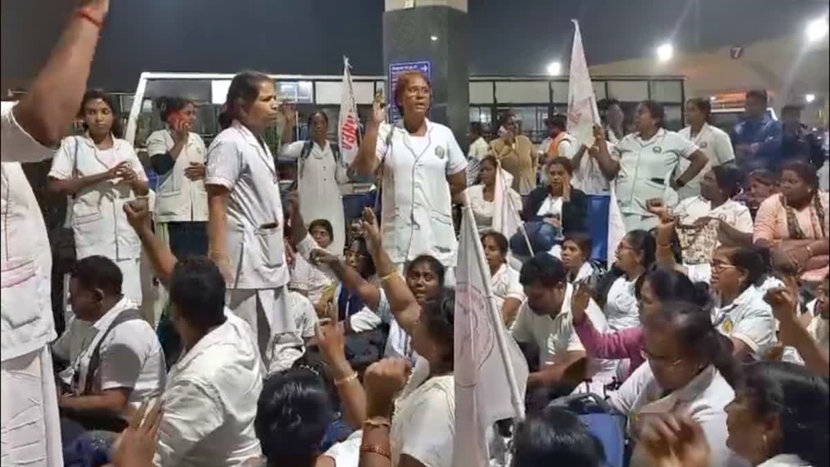 स्टालिन सरकार के खिलाफ आंदोलनकारी नर्सें अड़ीं, हिरासत में ली गई नर्सें कुछ घंटे बाद छोड़ी गई, प्रदर्शन जारी