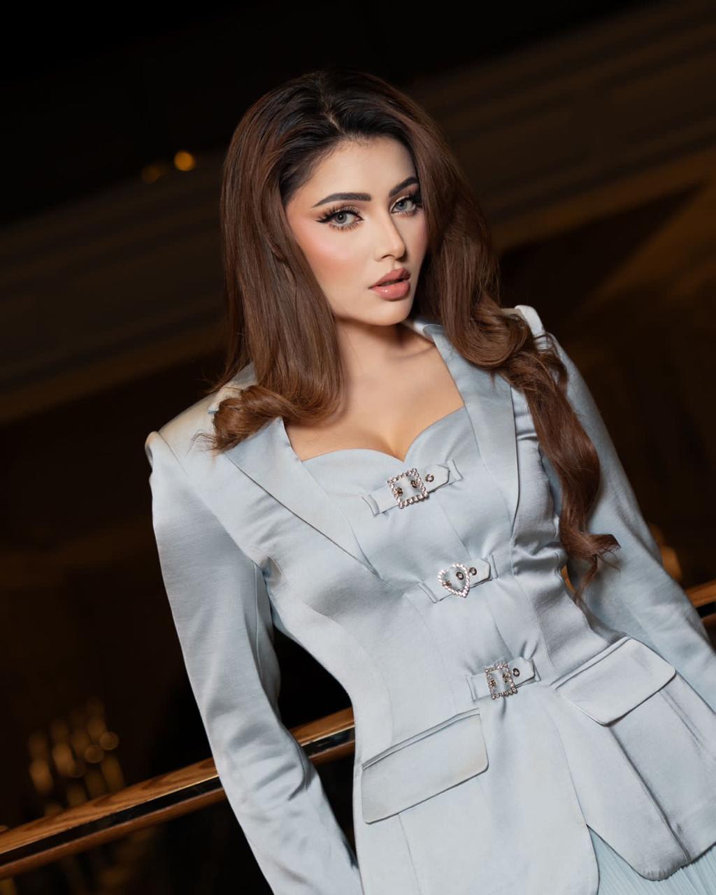 सऊदी अरब के रेड कार्पेट पर उर्वशी रौतेला का इंटरनेशनल जलवा